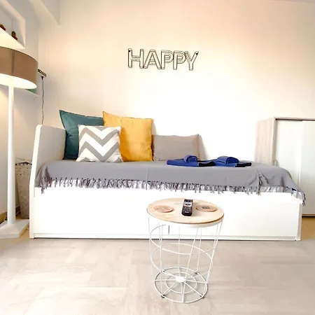 Guignon - Sunny Comfort Close To The Port & Station *