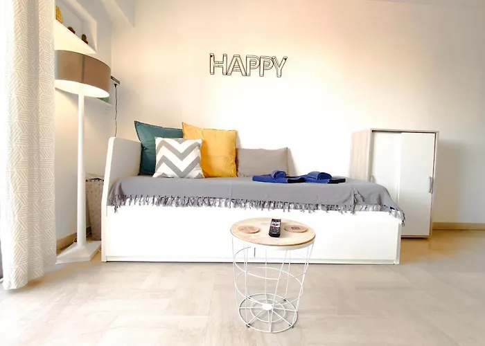 Guignon - Sunny Comfort Close To The Port & Station *